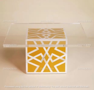 Exhibidor de Acrílico Premium Hecho a Mano con Acabado Pulido y Forma Redonda para Exhibición de Postres, Pastelería y Confitería, Base para Tartas de Nácar - Product Image 2