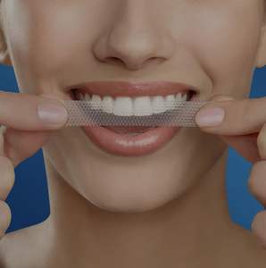 Kit de Blanqueamiento Dental Crest 3D No Slip Whitestrips Professional Effects, 20 Unidades - Product Image 3