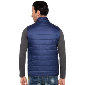 Vente en gros Gilet bouffant sans manches pour hommes Veste d'hiver légère doublée polaire avec fermeture éclair Gilet bouffant pour hommes au design personnalisé - Product Image 6
