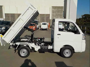 Daihatsu Scissor Dump 2021 USADO en perfecto estado - Product Image 2