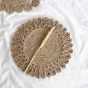 Set de table en jonc de mer floral au design unique avec le prix le moins cher set de table en paille de raphia pour tables de décoration - Product Image 1