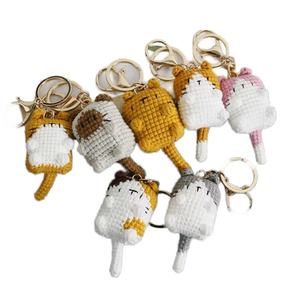 Llavero de peluche de gato, muñeco de gatito con diseño de anime, grabado, ligero, colgante para bolso, adorno para llavero - Product Image 1