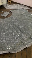 Lehenga Choli rose de créateur avec des broderies de miroirs réels et des fleurs, en géorgette, pour les occasions festives