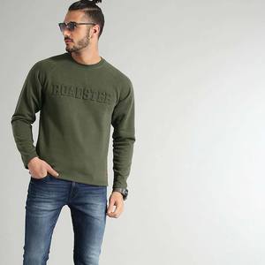 Sudaderas bordadas personalizadas de peso pesado de alta calidad para hombres Oferta al por mayor de fabricantes de ropa para la temporada de invierno - Product Image 3