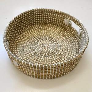 Bandeja para servir algas marinas de forma redonda vietnamita hecha a mano ecológica y decorativa con asas de transporte para almacenamiento de alimentos - Product Image 3