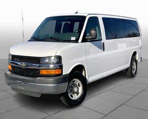 Camioneta Chevrolet Express 3500 LT RWD 2013 Usada en Buen Estado - Lista para Enviar - Product Image 3