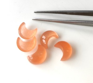 หินควอตซ์ธรรมชาติรูปพระจันทร์เสี้ยว8มม.-30มม. พลอยทรงครึ่งวงกลมแบบแบนราบแบบหลวมในราคาขายส่งสำหรับการทำเครื่องประดับ - Product Image 2