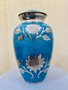 Urnas Funerarias de Aluminio Estilo Americano, Capacidad de 220 Pulgadas Cúbicas, Diseños Personalizables, Tamaños Grande, Mediano y Pequeño, para Cremación - Product Image 6