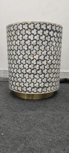 Table basse en bois sur mesure avec motifs incrustés offrant un élément de décoration luxueux pour les maisons sophistiquées, artisanat en résine - Product Image 6