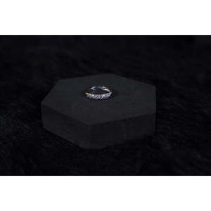 Anillo de Eternidad de Plata de Ley Hecho a Mano con Diamantes de la Selva - Piedra Natural con Corte Platino - Product Image 2