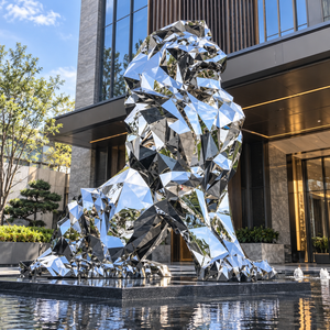Scultura di Leone in Acciaio Inossidabile Lucidato a Specchio - Arte Pubblica per Ingressi di Hotel, Parchi e Decorazioni Urbane - Product Image 1