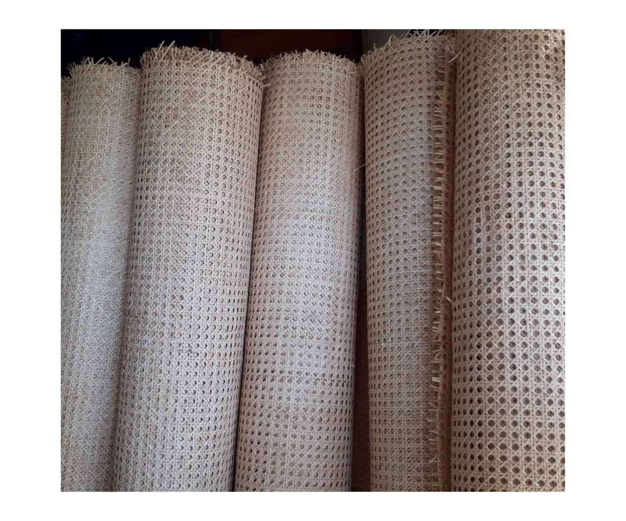 Factory Price Fast Delivery Natural 1/2 Open Mesh Rattan Cane Webbing Roll Woven Webbing Cane For Making Furniture