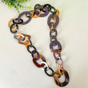 Collar de Lujo Hecho a Mano con Cuerno de Búfalo, Joyería Natural y Sostenible para Mujer, Alta Calidad - Product Image 2