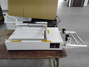 Selladora Manual Eléctrica en L WU-HSING W-350L para Película POF, Ancho Máximo de Sellado 300MM, Sellado por Impulso Térmico, 110V/220V para Uso Médico y Químico - Product Image 2