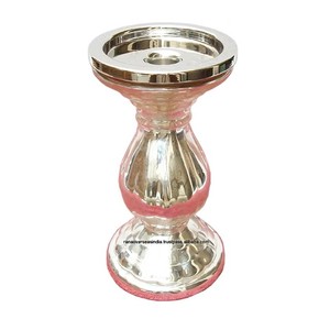 ที่ใส่เทียนบนโต๊ะเหล็กตกแต่งด้วยเสาเหล็กดีไซน์หรูหราสำหรับห้องนั่งเล่นและโรงแรมในราคาที่เหมาะสม - Product Image 2