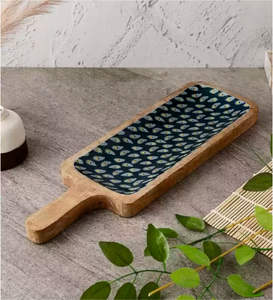 จานไม้เสิร์ฟมีดีไซน์สำหรับร้านอาหารและโรงแรม - Product Image 1