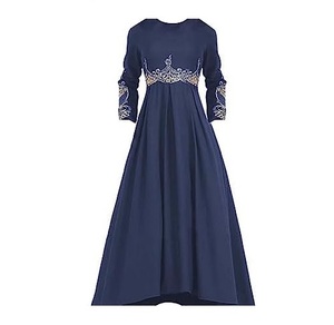 Vêtements islamiques de qualité supérieure robe musulmane en tissu de soie abaya islamique grande taille pour femme - Product Image 3