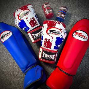 Nuevos Guantes de Boxeo MMA Unisex para Hombre y Mujer con Logotipo Personalizado, Guantes de Kickboxing de Cuero de Alta Calidad, Estilo de Artes Marciales Mixtas - Product Image 3