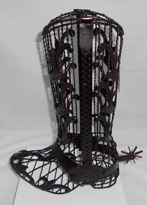 Présentoir en métal en forme de botte de cowboy pour bouchons de vin, noir, fait main, disponible à prix abordable, meilleure vente - Product Image 3