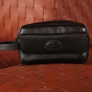 Elégant sac pochette en cuir véritable cuir de vachette souple qualité supérieure minimaliste design simple parfait fait à la main d'Indonésie - Product Image 1