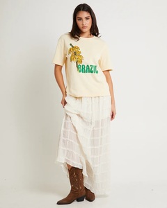 Camiseta holgada con estampado ecológico de color amarillo mantequilla para verano - Product Image 4