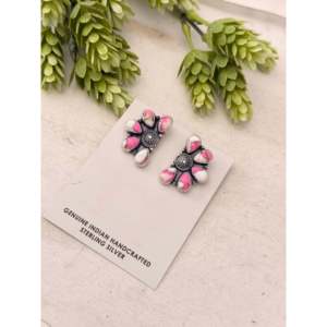 Pendientes de botón hechos a mano estilo Navajo con diseño de flor de dalia 'Cotton Candy' y engaste de plata de ley tipo cluster - Product Image 4