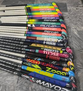 Palo de Hockey sobre Césped de Fibra de Carbono de Calidad Original al por Mayor, Tamaños Personalizables, Diseño de Arco Bajo para Jóvenes y Niños al Aire Libre - Product Image 5