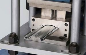 מכונת ייצור פסי תריס גלילה, מכונת עיצוב רצועות מתכת לדלתות גלילה, מכונת ייצור יריעות דלתות מנעול מחוררות - Product Image 3