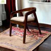 Chaise de salle à manger élégante et traditionnelle en bois massif naturel pour restaurant, hôtel, chambre à coucher, usage en ferme