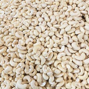 ขายส่งเม็ดมะม่วงหิมพานต์เวียดนาม W320 เม็ดดิบ ยี่ห้อ SANTIGO บรรจุ 10 กก. รับผลิตแบบ OEM/ODM - Product Image 1