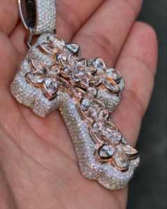 Nuevo colgante de diamante cruzado de Hip Hop simulado 925 Plata 14K oro amarillo chapado en oro moissanita - Product Image 2