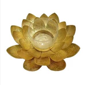 Bougeoir votif de décoration de Noël en métal avec lanterne élégante pour les fêtes de Noël - Product Image 2