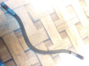 Brida ecuestre inglesa de alta calidad, banda plana para cejas de caballo delgada, curva S, carreras de cuero, ropa Halter occidental para montar - Product Image 4