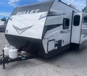 Roulotte de voyage abordable Keystones_RVs Bullet 2240RK modèle 2023-2020 prête à être expédiée - Product Image 2