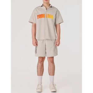 Nuevo diseño de moda cortavientos para hombre, chaqueta abotonada, conjunto de pantalones cortos de dos piezas, pantalones cortos cortavientos de nailon con logotipo personalizado con bolsillos - Product Image 1