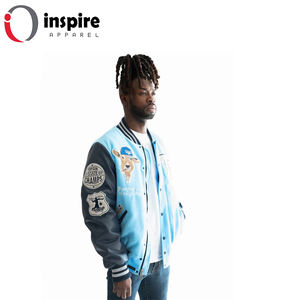 Chaqueta Bomber Varsity Azul Personalizada Unisex, Estilo Formal para Hombre con Parches Bordados, Logos, Mangas de Cuero, 100% Lana, Impermeable - Product Image 3
