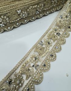 Cordones bordados a máquina con perlas en forma de gota de rocío hechos a medida en varios diseños y colores para vestidos de novia - Product Image 3