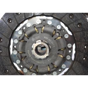 ชุดคลัตช์และฟลายวีล ออดี้ เอ3 สปอร์ตแบ็ค ซีรีส์ (8VA) 04L141025 CRBC, CRLB, CRUA, DBGA, DCYA, DEJA, DFGA ดีเซล 2000 (12>18) - Product Image 4