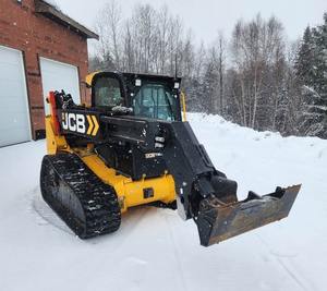 2018 JCB 3TS-8T Skid Steer Loader-Chargeur sur chenilles compact télescopique avec une portée, une polyvalence et une puissance élevées - Product Image 1