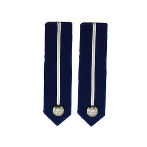 Patch de gorget brodé à la main avec boucle en laiton et bouton en laiton - Product Image 2