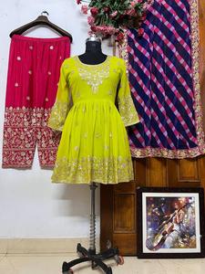 Nouveau designer indien fête porter vert et violet pur Georgette impression numérique et broderie dentelle travail haut et Palazzo avec Dupatta - Product Image 6