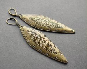 Boucles d'oreilles Boho Bronze Shield Big Brass Statement Dangle Jewelry pour le festival et le style égyptien - Product Image 6