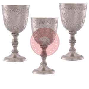 Gobelet à vin brillant argenté |   Verre à champagne en acier plaqué argent |   Calice royal gravé vintage pour bar, mariage et décoration intérieure - Product Image 1