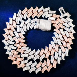 Cadena cubana con púas de dos tonos de 18mm, collar estético de alta moda para hombres, cadena de plata 925 moissanita cortada en Baguette de India - Product Image 1