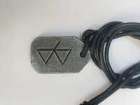 Pendentifs en alliage forgés à la main sur mesure avec des thèmes vikings nordiques, plaqués noir pour les designers de bijoux vikings nordiques pour la revente