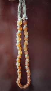 ลูกปัดแก้วสีฟ้าขุ่นแบบด้าน ผลิตตามสั่งจำนวนมาก สำหรับงานฝีมือ ตกแต่ง รับผลิตแบบ OEM จากโรงงานโดยตรง สำหรับทำสร้อยคอ - Product Image 4