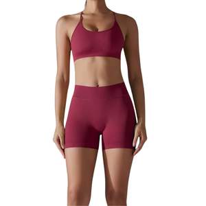Conjunto de Yoga sin Costuras de Secado Rápido para Mujer, Pantalones Cortos de Cintura Alta y Sujetador Deportivo para Correr, Fitness y Actividades al Aire Libre, Venta al Por Mayor Personalizada - Product Image 3