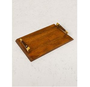 Plateau de service rectangulaire en bois fait main en laiton AK de couleur bois naturel avec poignée en métal pour décor de table/décor d'hôtel - Product Image 1