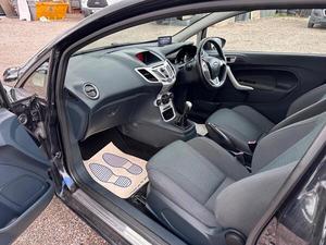 Occasion LHD/RHD 2012 pour Ford Fiesta Van 1.6 - Product Image 2