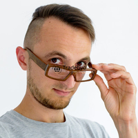 Lunettes en bois naturel pour les amateurs de luxe Style audacieux et élégant par Tradebyd